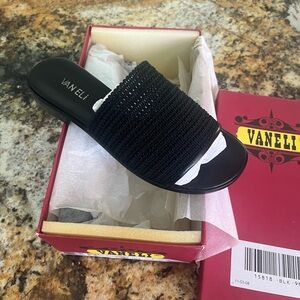VAN ELI BLACK SANDAL CROCHET  Size 9M  NEW!!  Never Worn